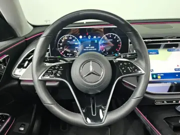 2025 Mercedes-Benz E-Класс с пробегом 18 631 км