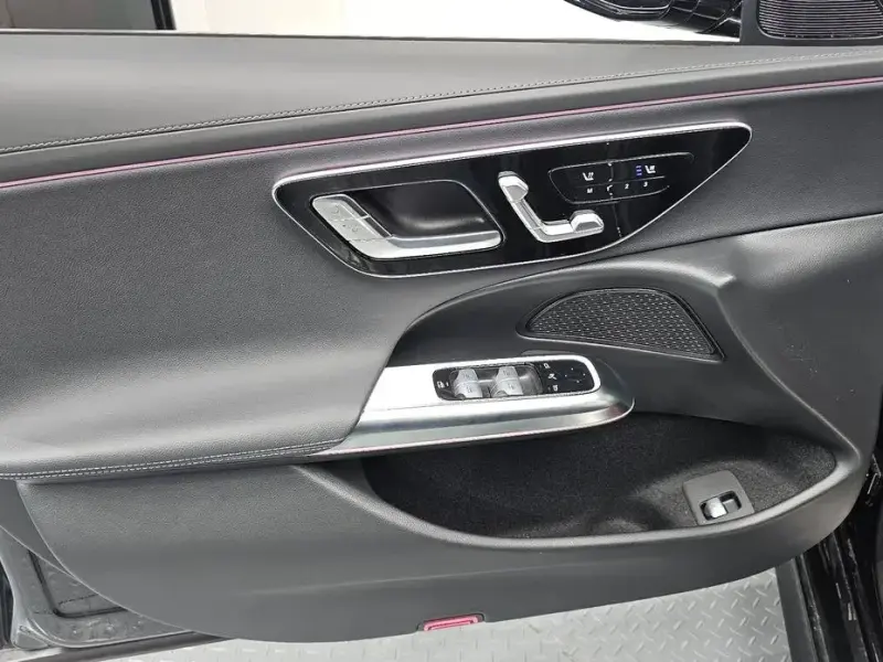 2025 Mercedes-Benz E-Класс с пробегом 18 631 км