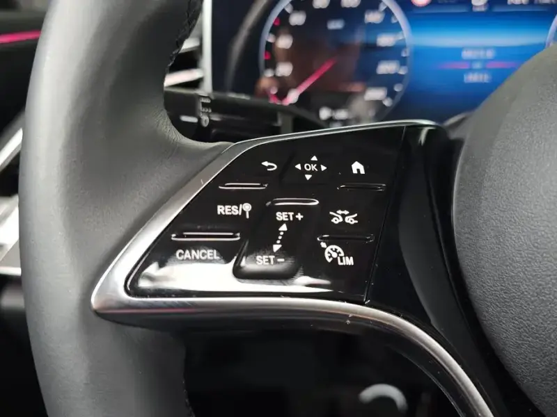 2025 Mercedes-Benz E-Класс с пробегом 18 631 км