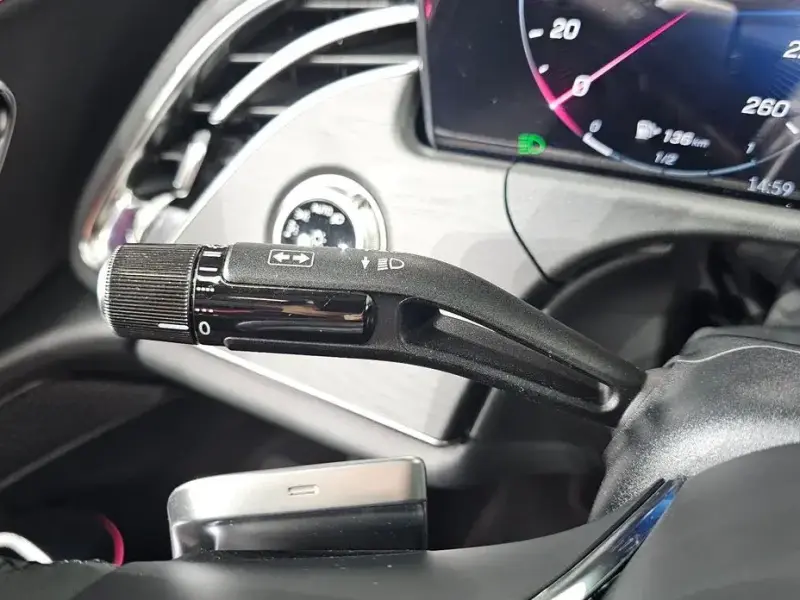 2025 Mercedes-Benz E-Класс с пробегом 18 631 км