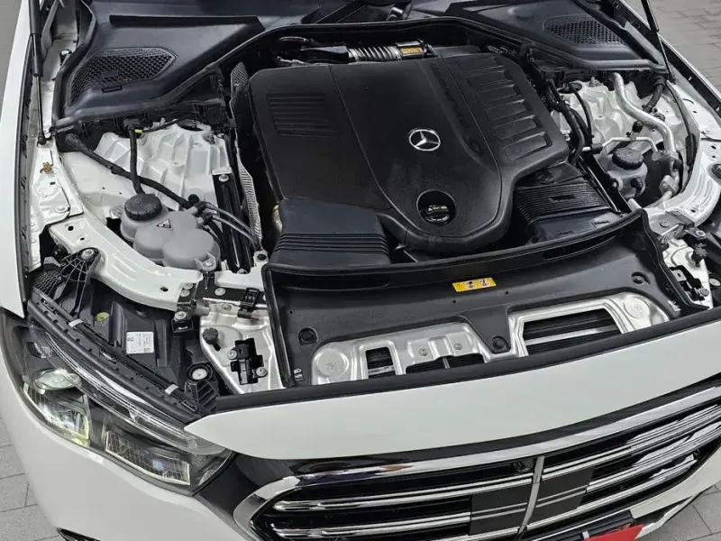 2024 Mercedes-Benz E-Класс с пробегом 27 349 км