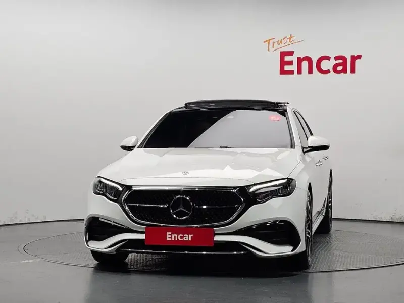 2025 Mercedes-Benz E-Класс с пробегом 12 132 км