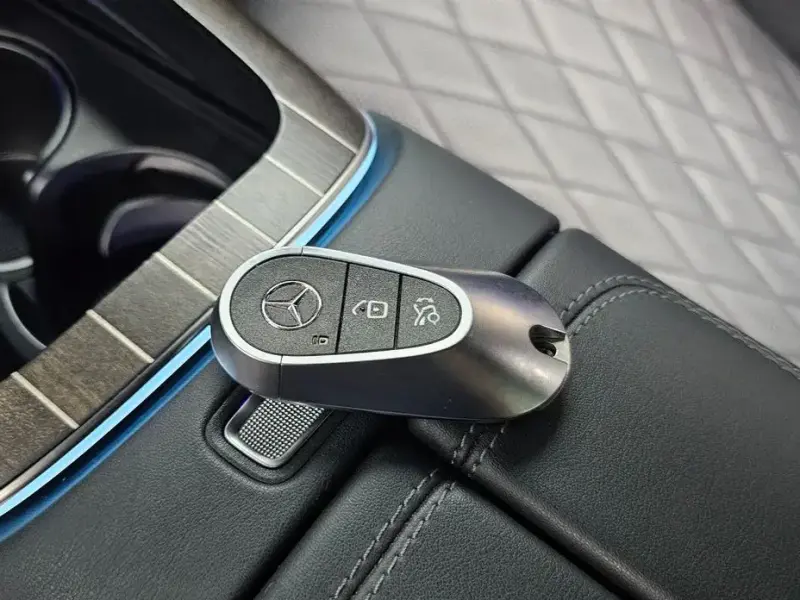 2024 Mercedes-Benz E-Класс с пробегом 27 349 км