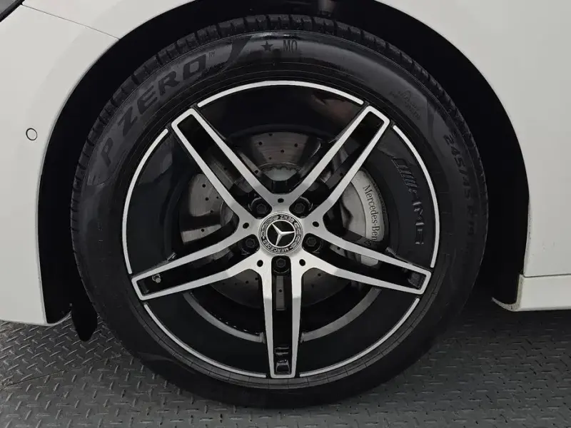 2025 Mercedes-Benz E-Класс с пробегом 12 132 км