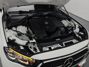 2025 Mercedes-Benz E-Класс с пробегом 12 132 км