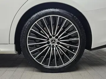 2024 Mercedes-Benz E-Класс с пробегом 27 349 км