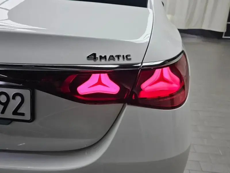 2024 Mercedes-Benz E-Класс с пробегом 27 349 км