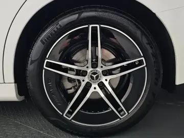 2025 Mercedes-Benz E-Класс с пробегом 12 132 км