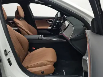 2025 Mercedes-Benz E-Класс с пробегом 12 132 км