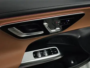 2025 Mercedes-Benz E-Класс с пробегом 12 132 км
