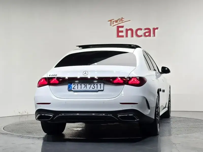 2025 Mercedes-Benz E-Класс с пробегом 5 793 км