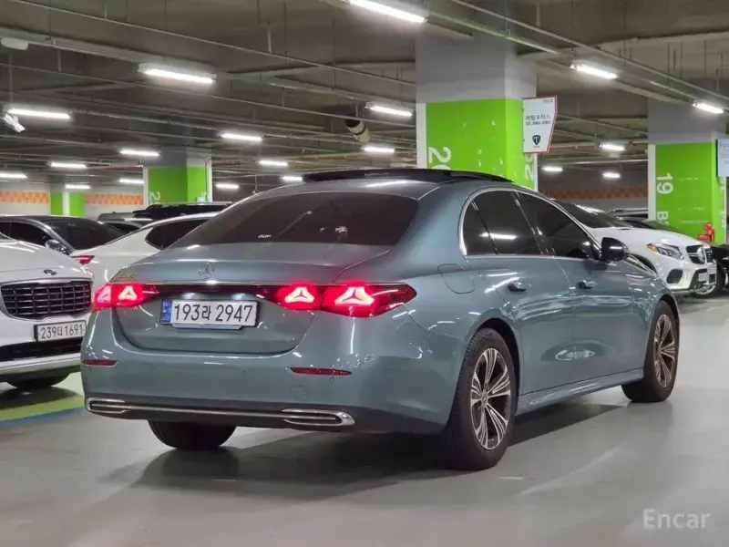 2025 Mercedes-Benz E-Класс с пробегом 7 148 км