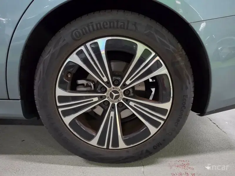 2025 Mercedes-Benz E-Класс с пробегом 7 148 км