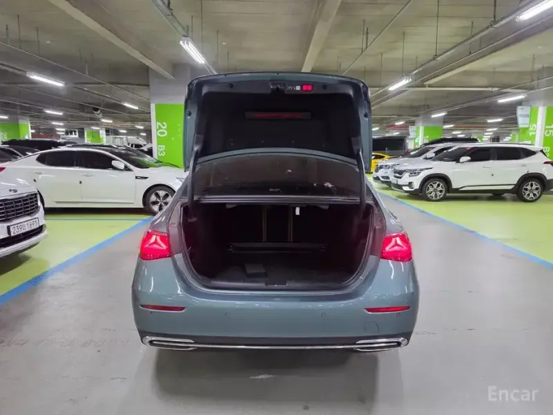 2025 Mercedes-Benz E-Класс с пробегом 7 148 км