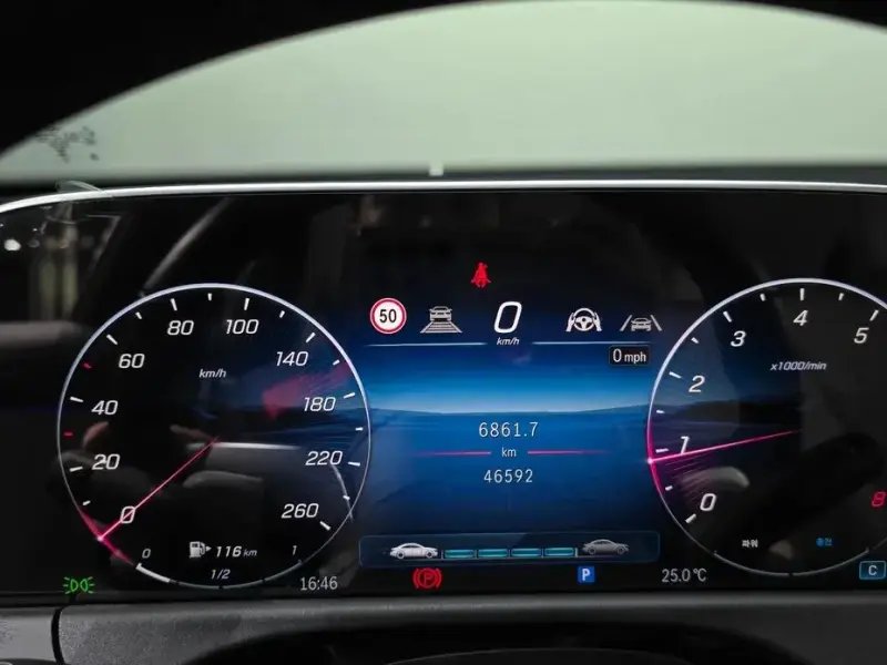 2024 Mercedes-Benz E-Класс с пробегом 46 592 км