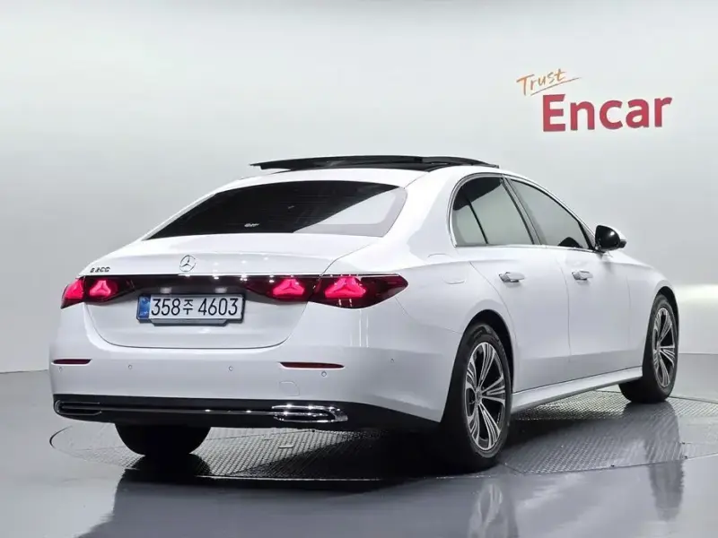 2024 Mercedes-Benz E-Класс с пробегом 47 722 км