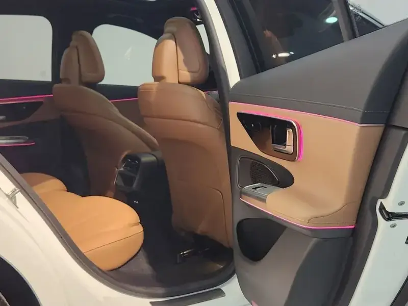 2025 Mercedes-Benz E-Класс с пробегом 18 812 км