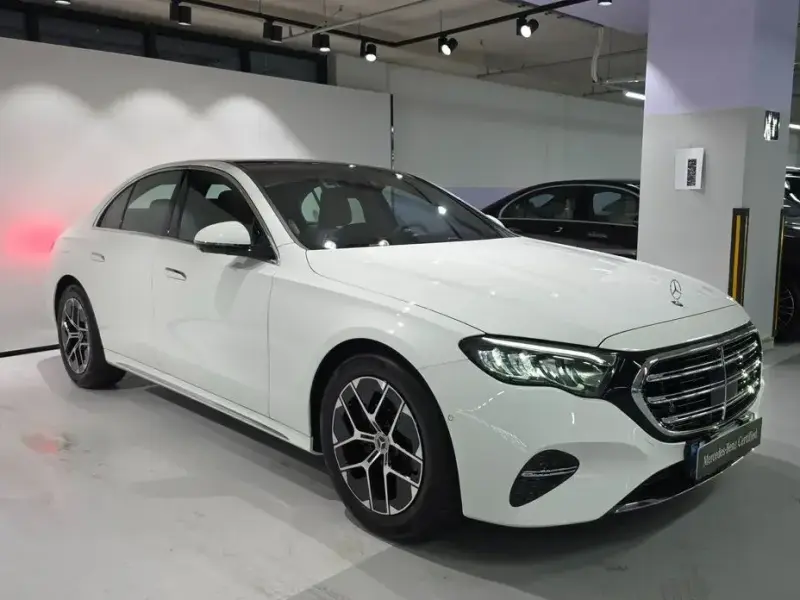 2026 Mercedes-Benz E-Класс с пробегом 1 142 км