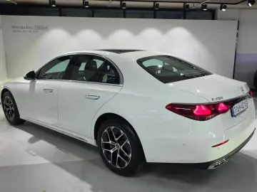 2026 Mercedes-Benz E-Класс с пробегом 1 142 км