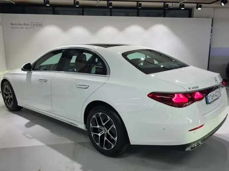 2026 Mercedes-Benz E-Класс с пробегом 1 142 км