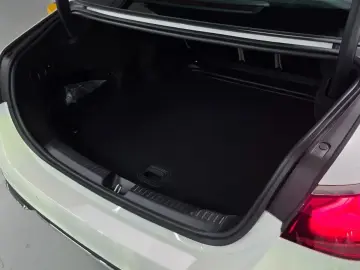 2026 Mercedes-Benz E-Класс с пробегом 2 907 км