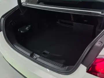 2026 Mercedes-Benz E-Класс с пробегом 1 142 км