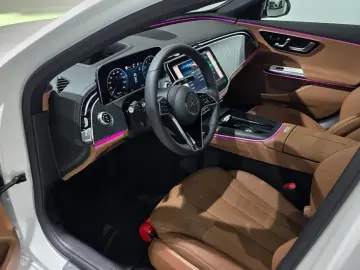 2026 Mercedes-Benz E-Класс с пробегом 1 142 км