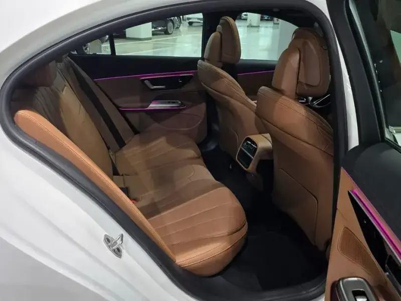 2026 Mercedes-Benz E-Класс с пробегом 1 142 км