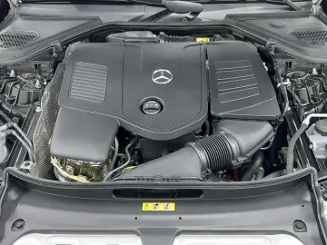 2025 Mercedes-Benz E-Класс с пробегом 9 721 км