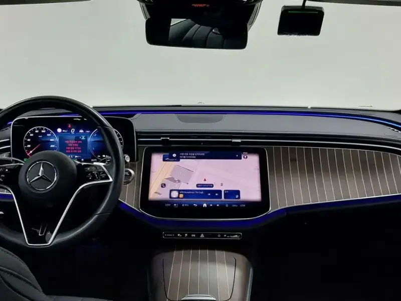 2025 Mercedes-Benz E-Класс с пробегом 9 721 км