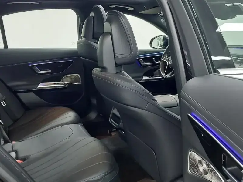 2025 Mercedes-Benz E-Класс с пробегом 9 721 км