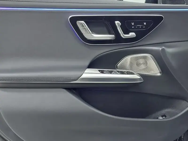 2025 Mercedes-Benz E-Класс с пробегом 9 721 км