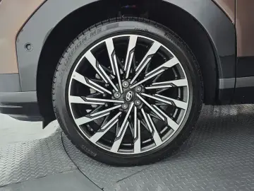 2024 Hyundai Santa Fe с пробегом 14 051 км