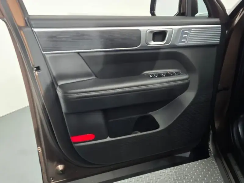 2024 Hyundai Santa Fe с пробегом 14 051 км