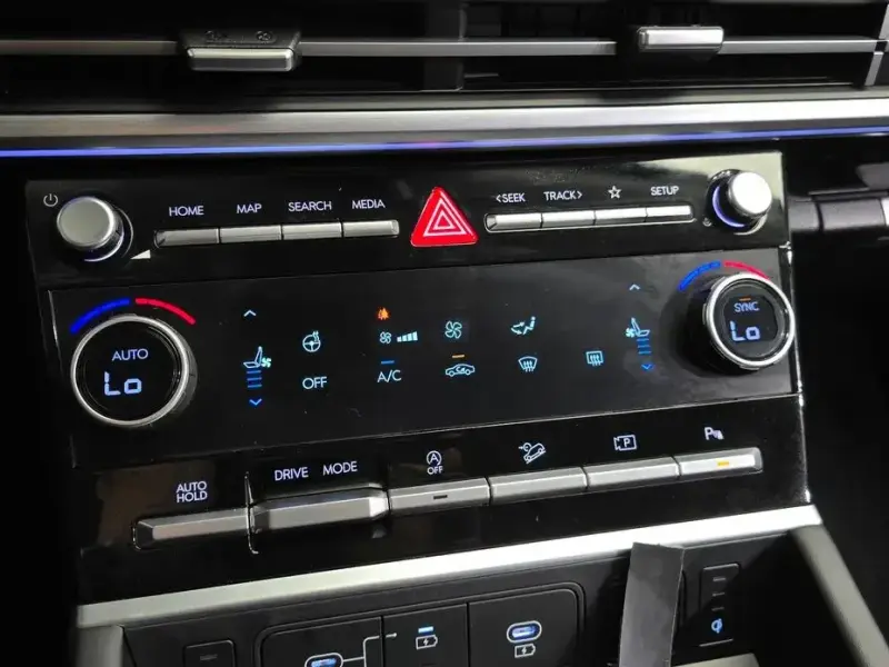2024 Hyundai Santa Fe с пробегом 14 051 км