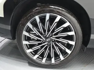 2023 Hyundai Santa Fe с пробегом 37 668 км