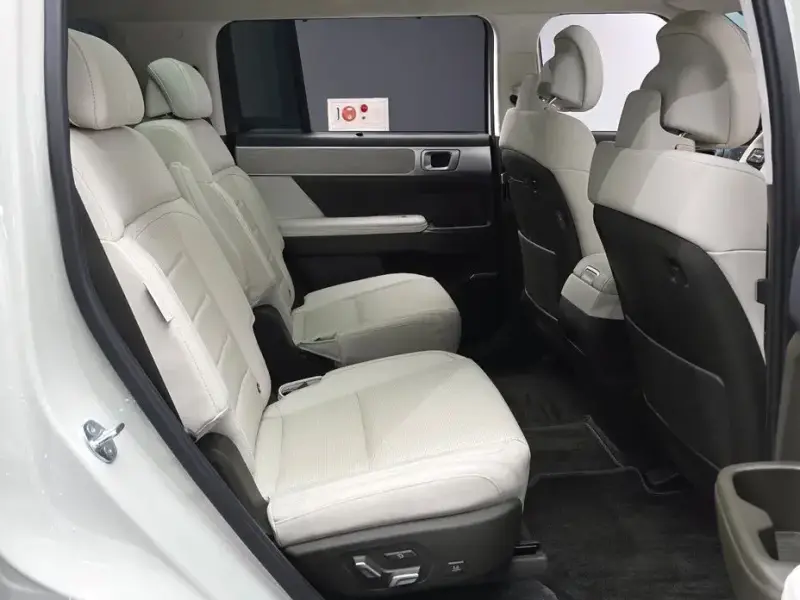 2023 Hyundai Santa Fe с пробегом 37 668 км