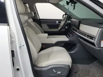 2023 Hyundai Santa Fe с пробегом 93 541 км