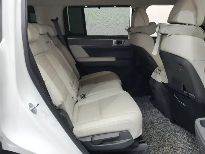 2023 Hyundai Santa Fe с пробегом 93 541 км