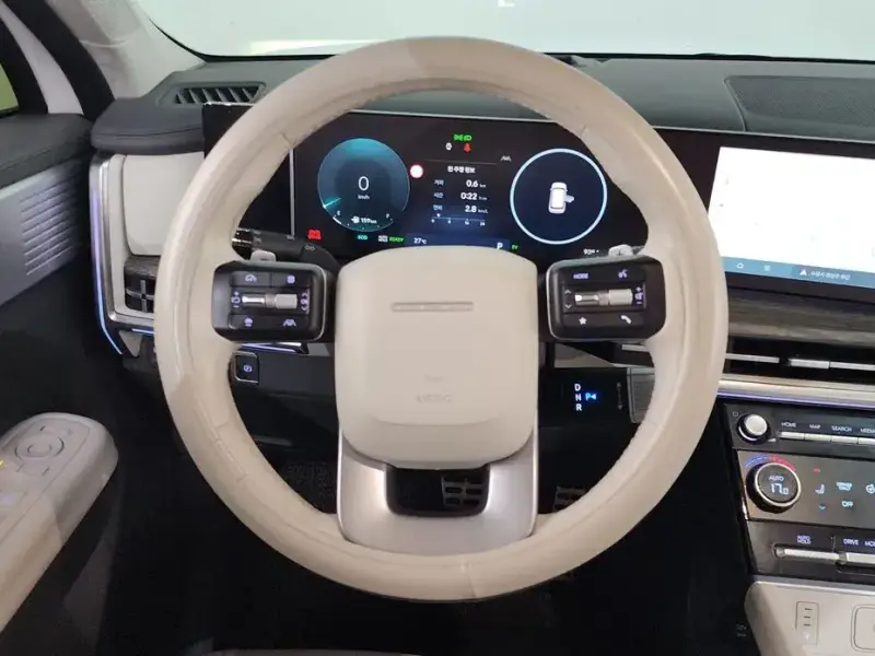 2023 Hyundai Santa Fe с пробегом 93 541 км