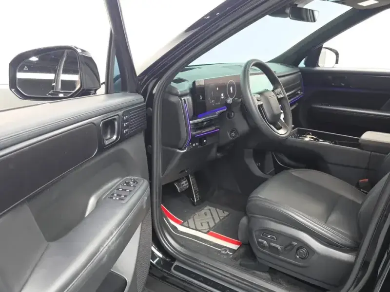 2025 Hyundai Santa Fe с пробегом 10 833 км