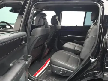 2025 Hyundai Santa Fe с пробегом 10 833 км