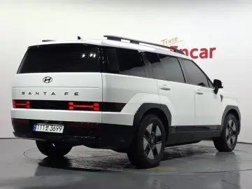 2024 Hyundai Santa Fe с пробегом 13 383 км
