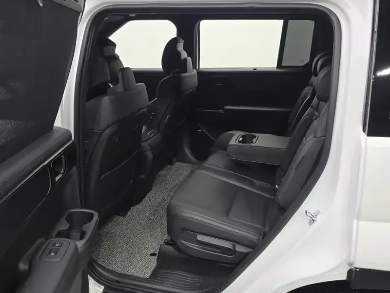 2024 Hyundai Santa Fe с пробегом 13 383 км