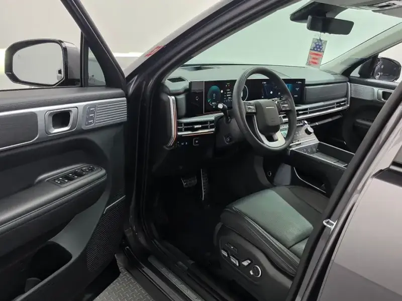 2023 Hyundai Santa Fe с пробегом 27 617 км