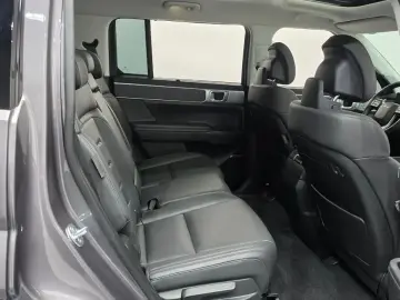 2023 Hyundai Santa Fe с пробегом 27 617 км