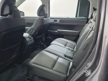 2023 Hyundai Santa Fe с пробегом 27 617 км