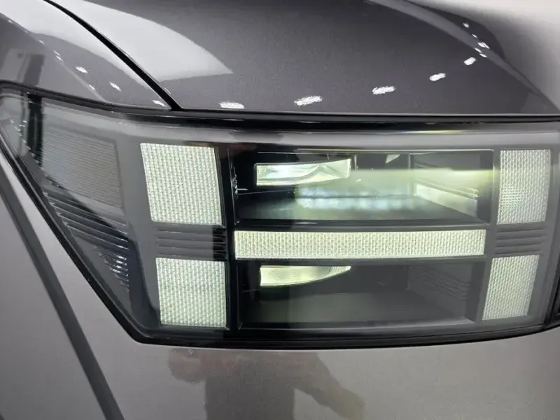 2023 Hyundai Santa Fe с пробегом 27 617 км