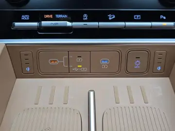 2026 Hyundai Santa Fe с пробегом 2 885 км
