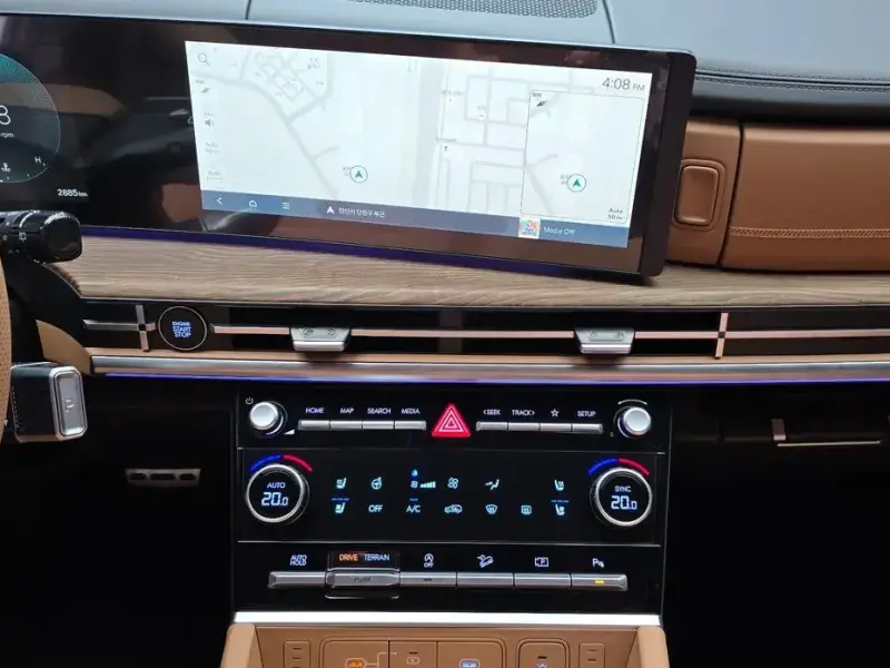 2026 Hyundai Santa Fe с пробегом 2 885 км